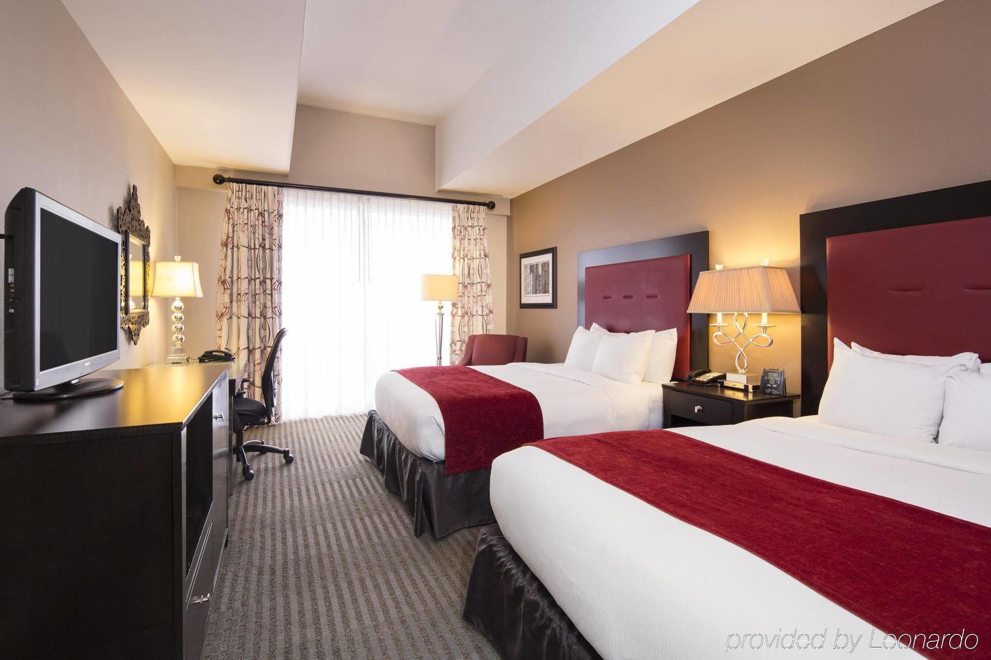 Doubletree By Hilton Hotel Raleigh - Brownstone - University 외부 사진